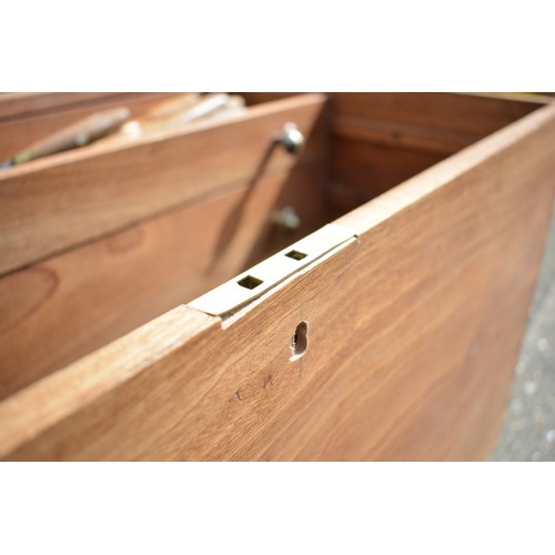 84 - Bespoke handmade carpenter's tool chest with inner drawers containing various saws, chisels, hammers... 