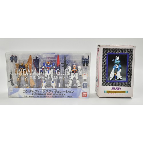 93 - Ban Dai Gundam Set, together with Elfin Model Corp Patlabor 1/35 scale model kit, unopened packet wi... 