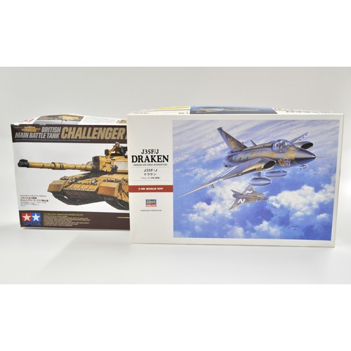 94 - Tamiya 1/35scale Military Miniature series no. 274 British Battle Tank Challenger 2, together with H... 