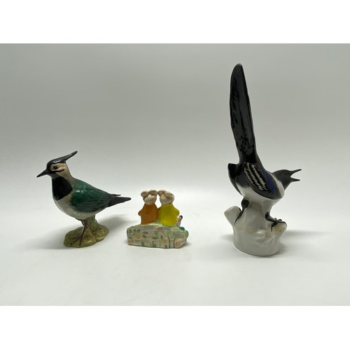 270 - Ceramic magpie bird stamped USSR, Beswick 2416 Lapwing, Beswick Kitty MaBride, x3 items