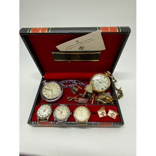 297 - Design Philipp jewellery box -  box makers for Royalty , containing vintage cufflinks with horse des... 