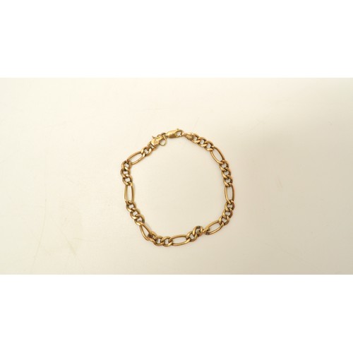 303 - 9ct yellow gold bracelet marked IBB, International Bullion Brokers, hallmarked 375, approx 4.2g toge... 