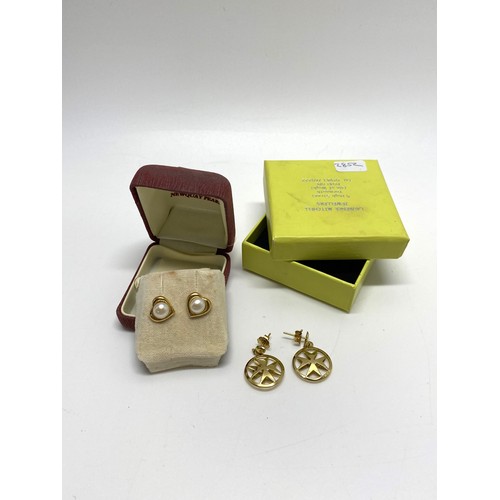 305 - 18ct yellow gold pearl earrings together with one other pair of yellow gold earrings