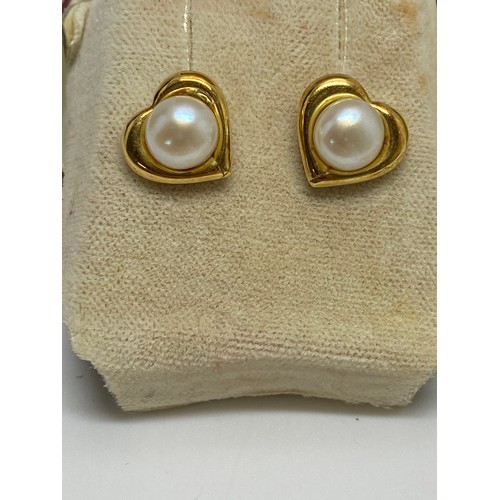 305 - 18ct yellow gold pearl earrings together with one other pair of yellow gold earrings