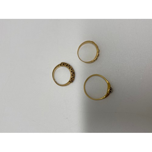 316 - x3 yellow gold diamond rings, combined gross weight 7.5gr,
sizes i, k, q