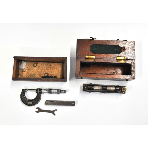 85 - Vintage cased Moore and Wright 485, M&W micrometre no.96, Callipers and  boxed level