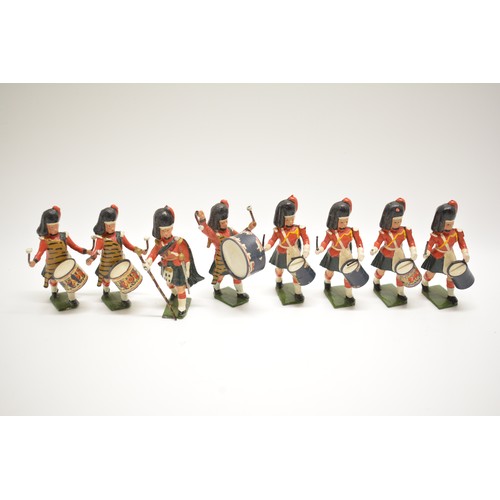 189 - Britains set of 8 die cast black watch parade figures. 6.2 cm.