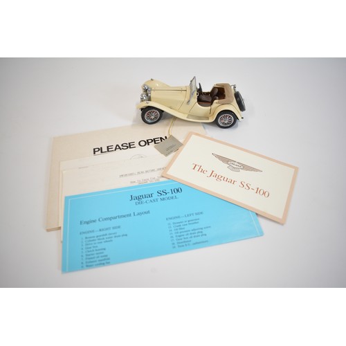 218 - x3 model cars to include Jagaur SS-100 with paperwork and tag, 1:18 scale Maisto Jaguar Mark II and ... 