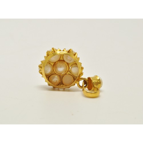 289 - 9ct yellow gold ring of pearl cluster design hallmarked London appprox weight 1.85g, together with y... 