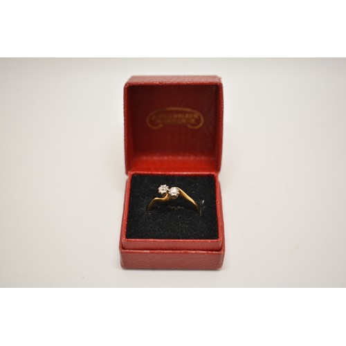 290 - 18ct yellow gold ring with two solitaire diamonds in twin set design, approx size N/O. Approx diamon... 