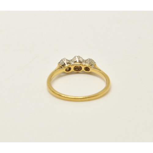 292 - Yellow gold diamond Trilogy ring, approx size N/O, Approx 0.50ct.