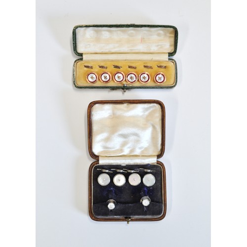 298 - vintage x5 mens collar studs, dress buttons, etc, all in original boxes, gilt metal, mother of pearl... 