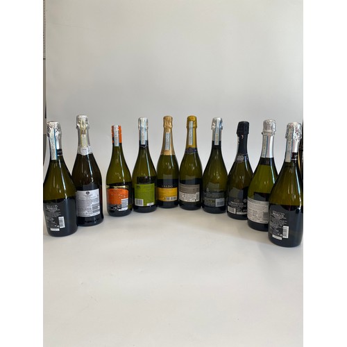 157 - x10 bottles (750ml)  of Prosecco