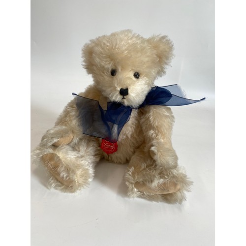 233A - Hermann’s musical bear, with tag, embroidered limited edition 228/1000.