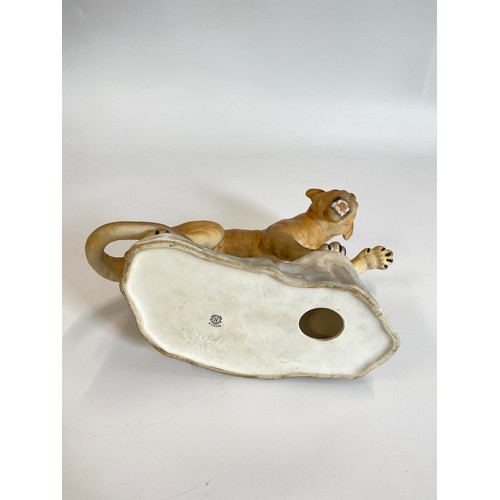 312 - Beswick matte puma on rock 1702