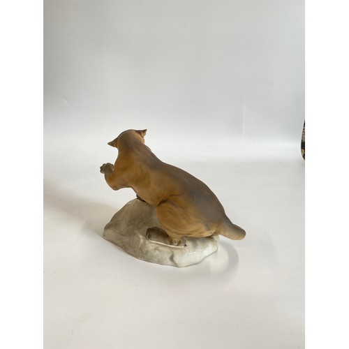 312 - Beswick matte puma on rock 1702