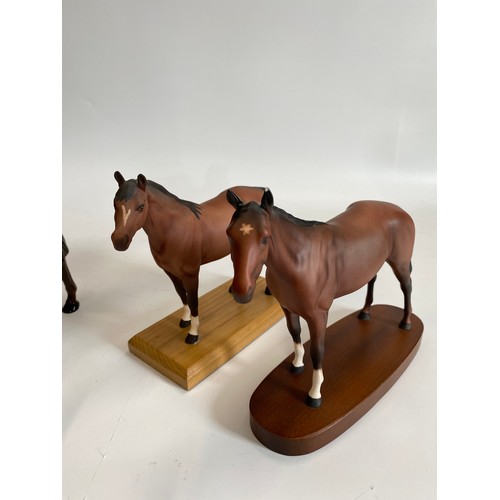 313 - A BESWICK Shetland mare model No. 1033, stands 14cm high, Beswick Stallion 1564, together with x2 Ro... 