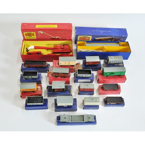 115 - Quantity of Hornby Dublo wagons and breakdown crane and mail van set, all boxed