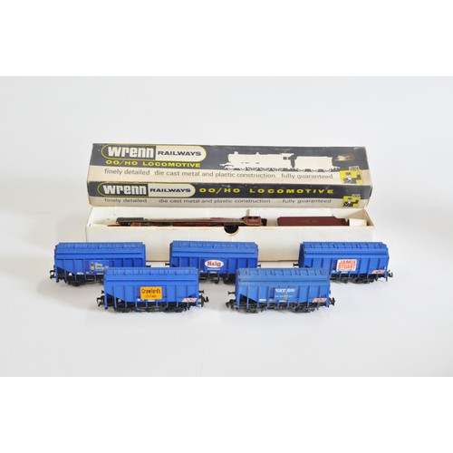 117 - Wrenn City of London boxed steam locomotive and 5x Trix brt wagons