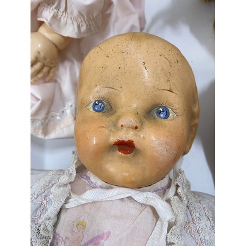 129 - Collection of vintage/retro dolls in different sizes and materials