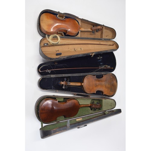 159 - 3 antique violins with cases and bows
1 label reads Antonius Stradivarius Cremonenhs
Faciebal Anno17... 