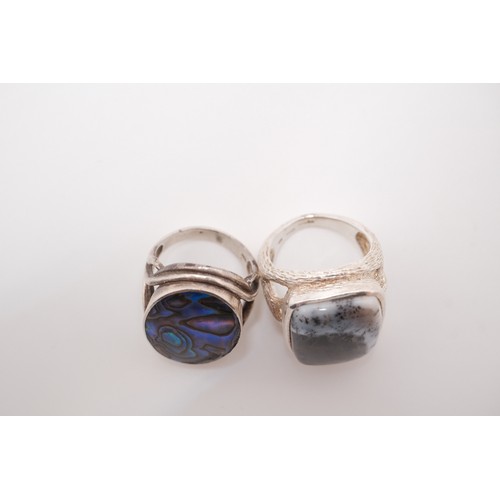 189 - 925 silver rings - larger designs of rectangular Dendritic agate and oval Abalone, both marked 925, ... 