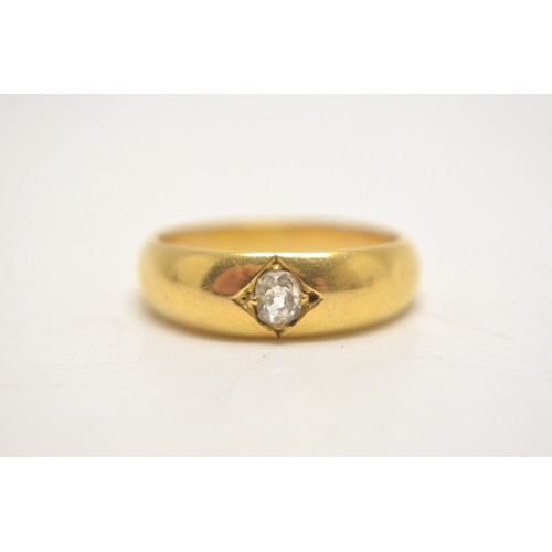 207 - 18ct yellow gold ring hallmarked Chester, Central diamond solitaire, approx size R. 3g.