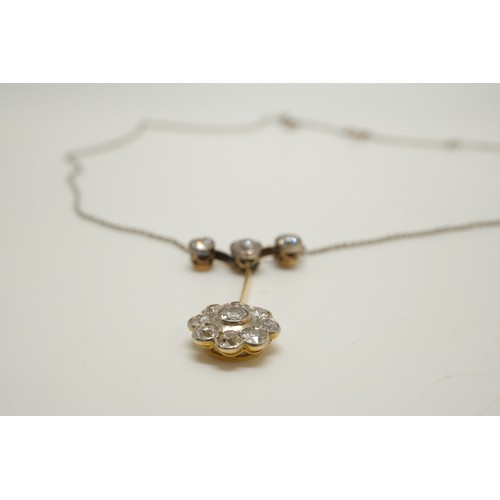 210 - Edwardian 18ct gold, Platinum Diamond necklace - Centrepiece set necklace with articulated cluster d... 