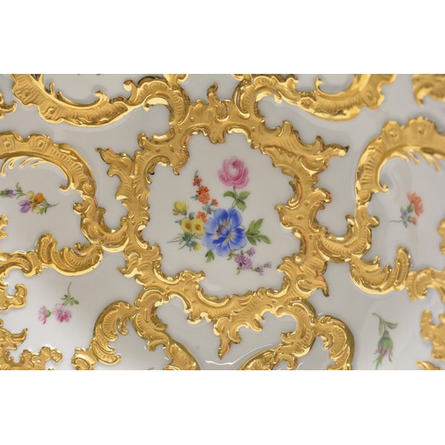 22 - x2 - 20th Century Meissen plates decorated with gilt detailing, underglaze swords to the underside, ... 