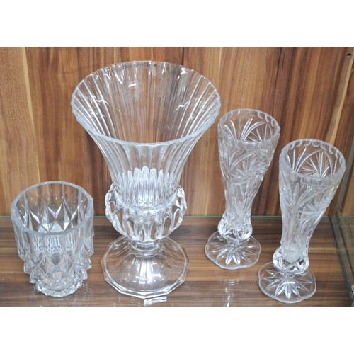 60 - Group of Glassware  consisting of 4 pieces of different designs, the larger piece being pedestal bas... 