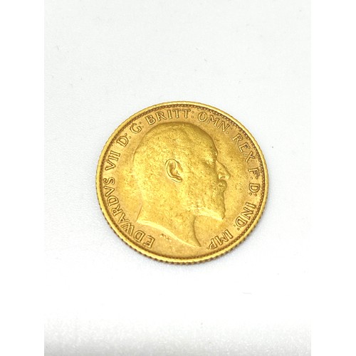 86 - 22ct gold half sovereign coin dated 1910.