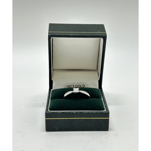 91 - 18ct white gold princess cut diamond stone ring, marked .25carat, 750 hallmarked London. Size M/N.