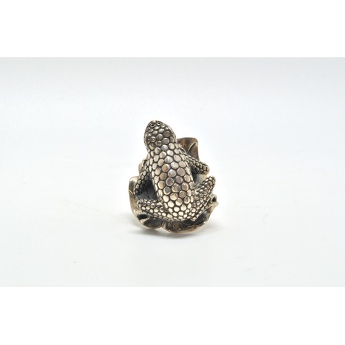 105 - Large silver ring, oversized textured frog design, stamped TJC 925. size  N.