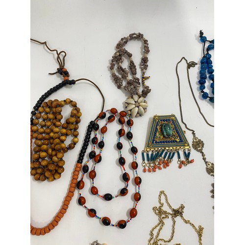 129 - Costume jewellery consisting of some  beaded necklaces, various bangles, rings etc.