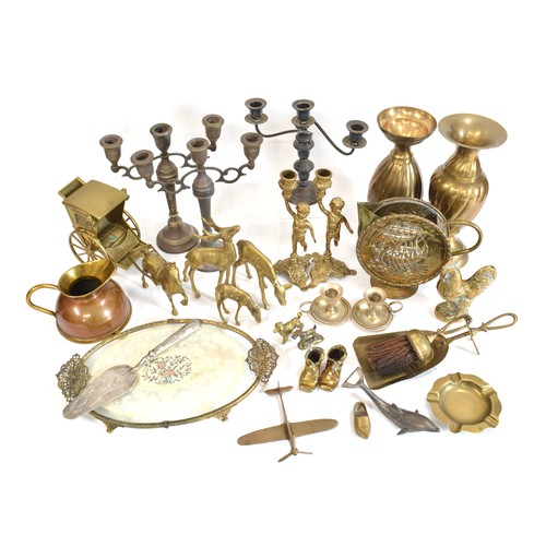 202 - Mixed quantity of Metalware to include Horse and Cart, heavy brass cockerel, brass model plane, a pa... 