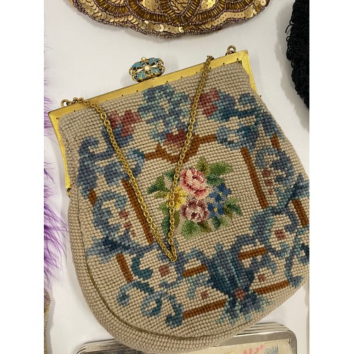 178 - Collector's group of antique and vintage ladies bags to include beaded, crochet and reptilian.