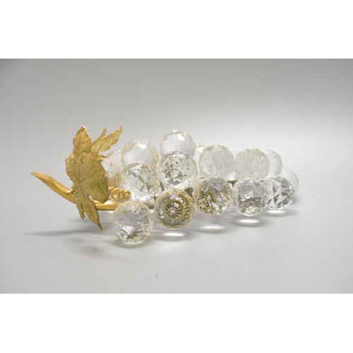 37 - An assortment of Swarovski crystal ornaments, to include 10th anniversary 1997 squirrel on designer ... 