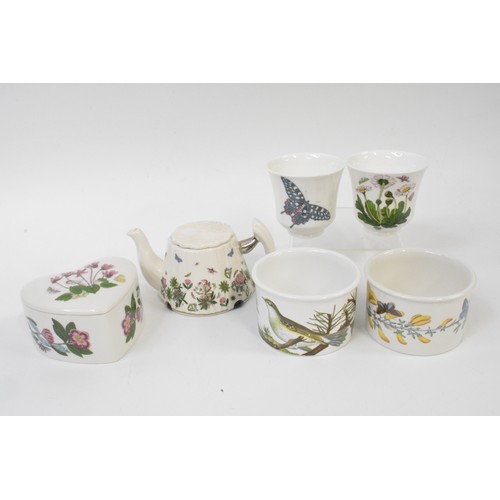 53 - Portmeirion 'The Holly and the Ivy' assortment of bowls, plates, jugs etc together with Botanical Ga... 