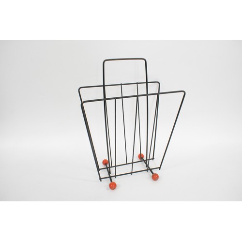 126 - Retro wire magazine rack together 8 retro table legs