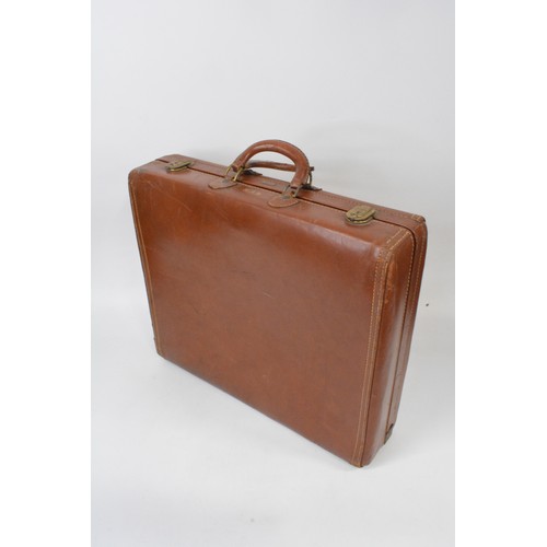 129 - Samsonite style no. 4635 vintage case with key together with Hartmann case, and a vintage style Glad... 