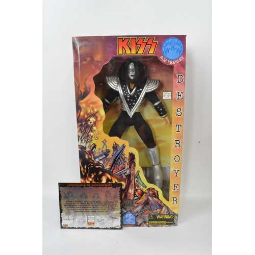 181 - Rare and full set of x4 very large 'Kiss' Destoyer figures by Fun 4 All Art Asylum, boxed and with C... 