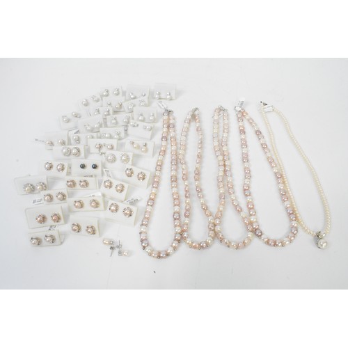 299 - Liquidated jewellery stock consisting of brand new silver and pearl necklaces and earrings, all stam... 