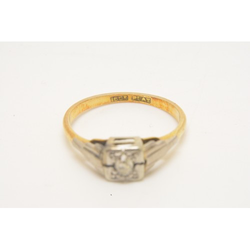 339 - x4 gold rings of varying styles,  all stamped 18ct. gross combined weight 9.4g.