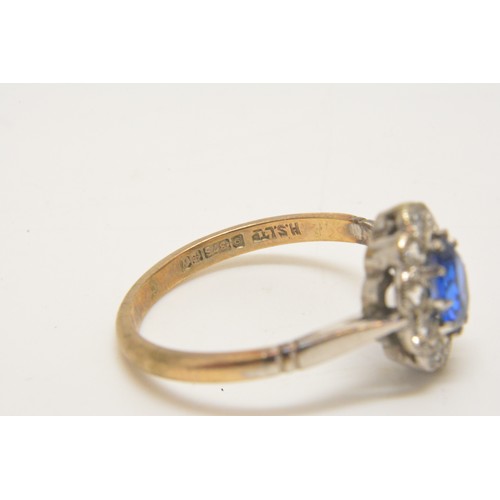 347 - x3 gold rings, all featuring blue stones. 7.6g gross weight combined. sizer L/M/P