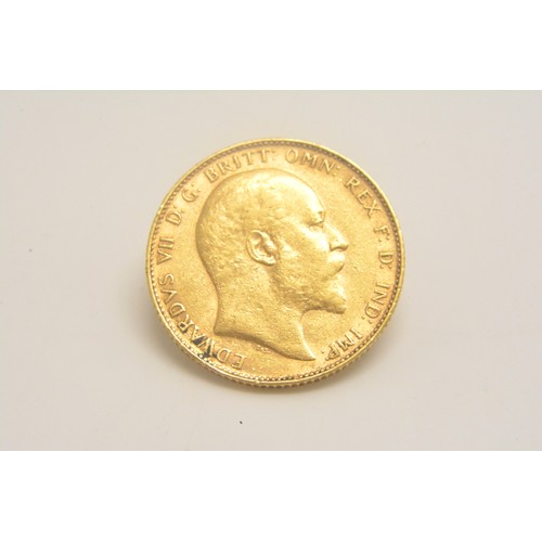 366 - An Edward VII full gold sovereign dated 1910