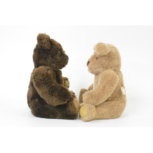 37 - x2 small Beardwell bears, one dark brown, one light brown, both with moveable limbs.