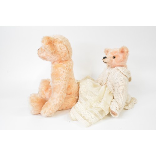 40 - x 2 peach coloured bears,