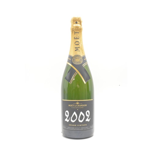 209 - One boxed Moet & Chandon 2002 Grande Vintage, 750ml.