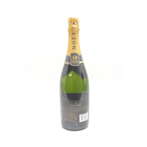 209 - One boxed Moet & Chandon 2002 Grande Vintage, 750ml.