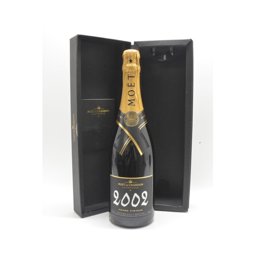 209 - One boxed Moet & Chandon 2002 Grande Vintage, 750ml.